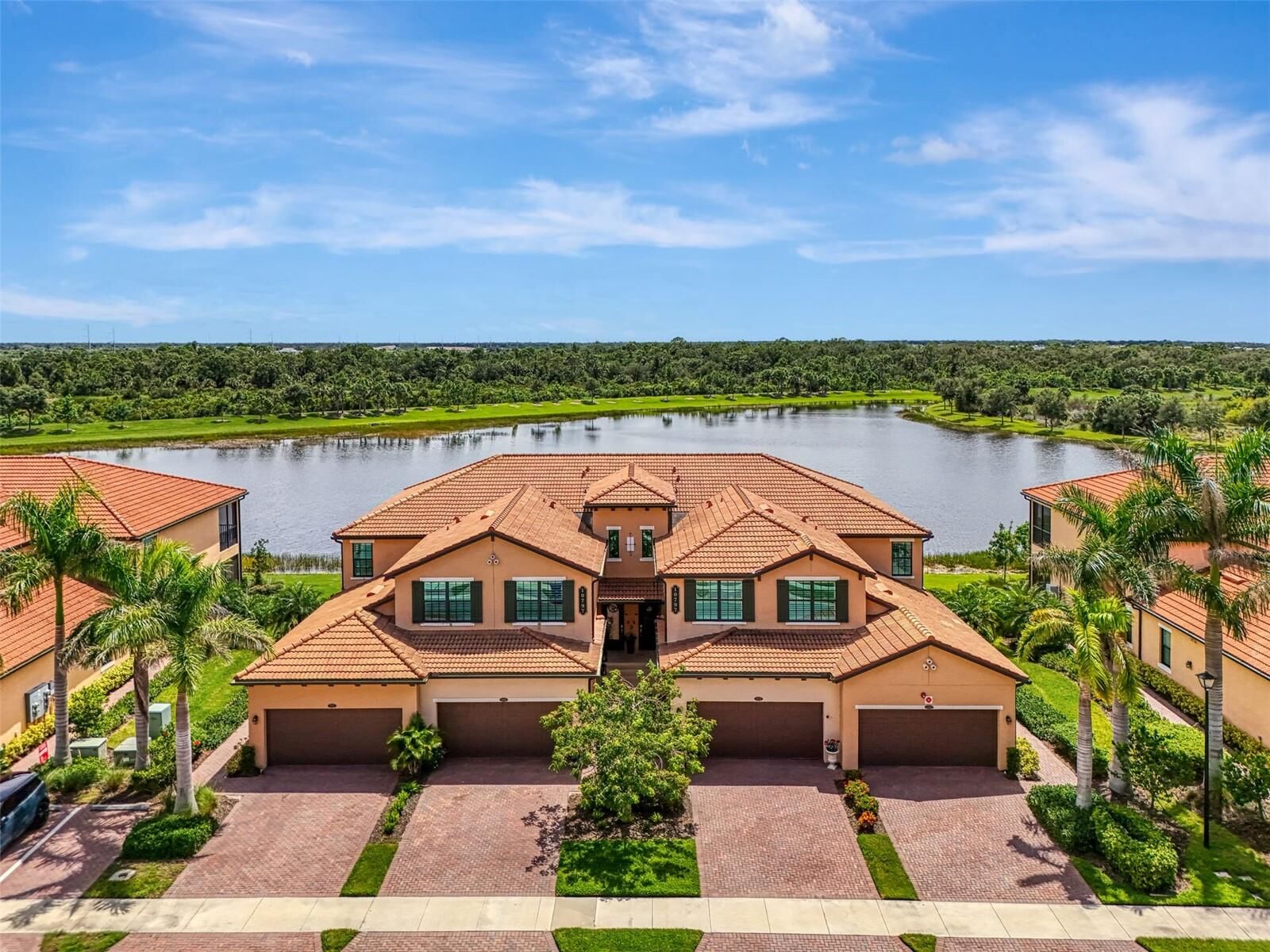 Property Photo: 10797 Tarflower Drive 201 FL 34293