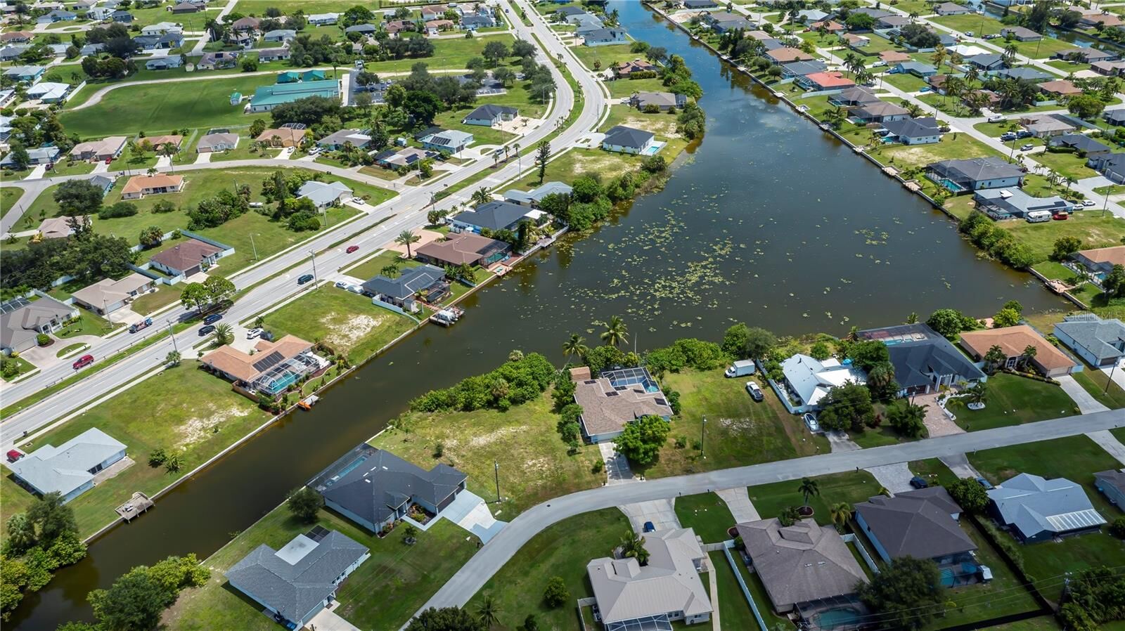 Property Photo:  1203 SE 3rd Avenue  FL 33990 