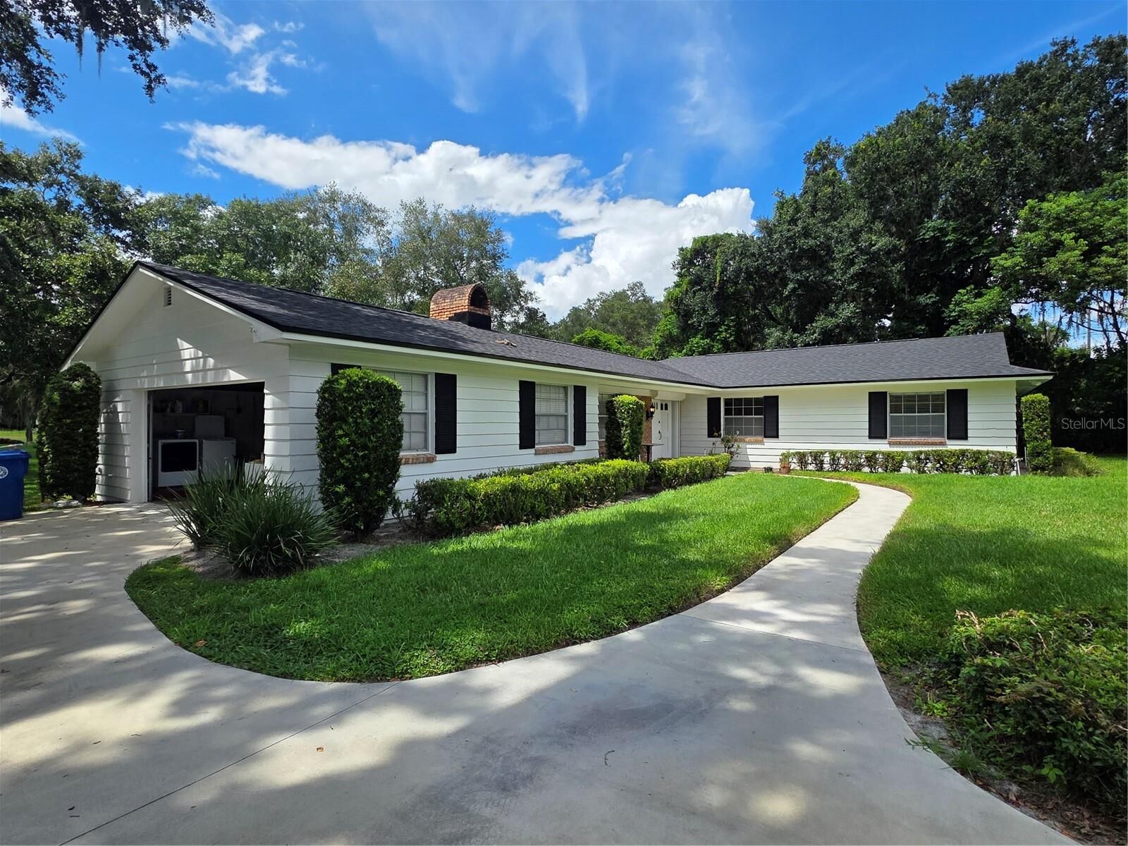 Property Photo:  645 Lake Charm Drive  FL 32765 