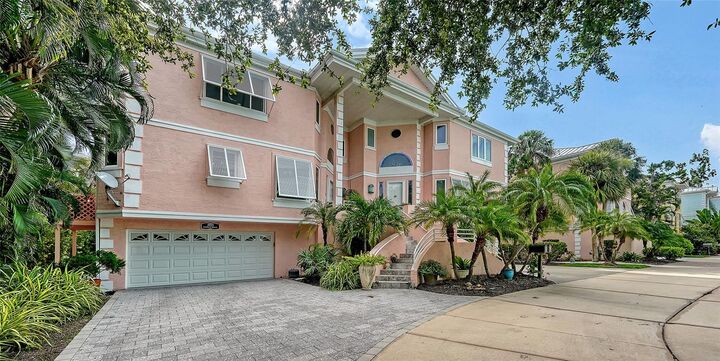 Property Photo: 3925 Hamilton Club Circle 7 FL 34242