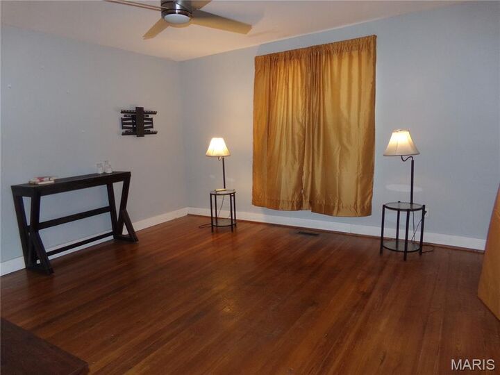 Property Photo:  619 S 4th Street  IL 62246 