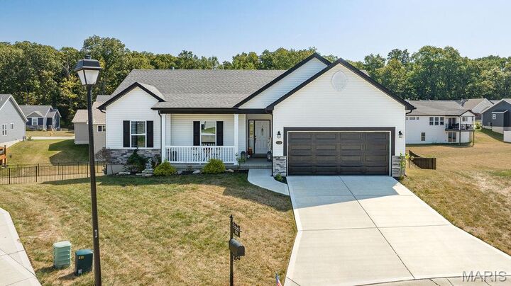 Property Photo: 124 Edgewater Court MO 63362
