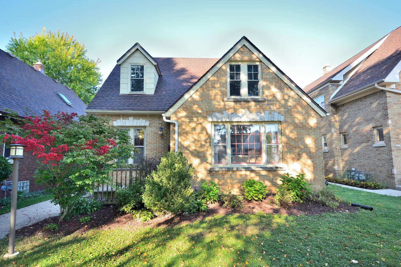 Property Photo:  2657 N 67th St  WI 53213 