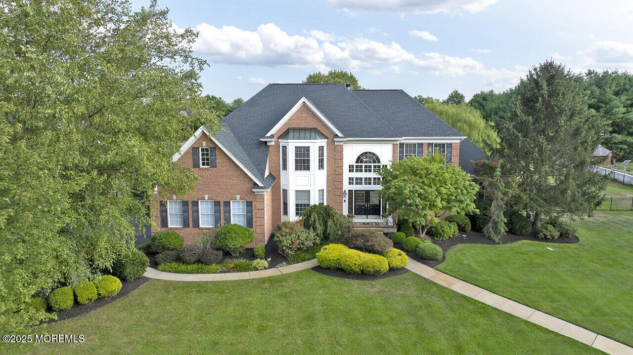 Property Photo:  11 Victoria Court  NJ 08514 
