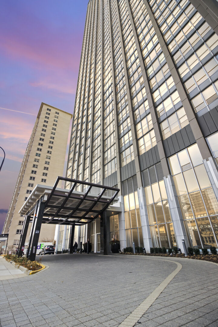 Property Photo: 655 W Irving Park Road 5310 IL 60613