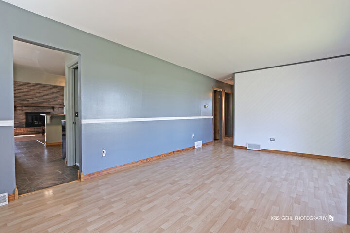Property Photo:  222 W Church Street  IL 60084 