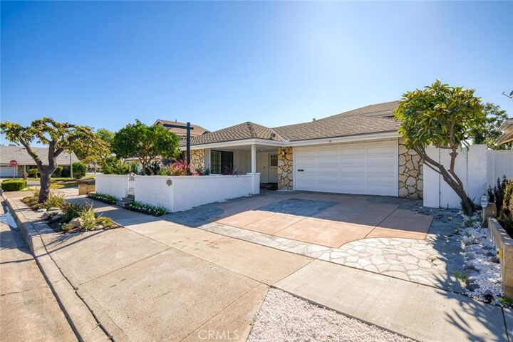 Property Photo: 16401 Serenade Lane CA 92647