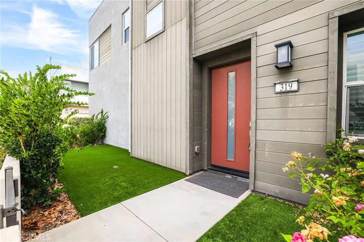 Property Photo:  319 Sawbuck  CA 92618 