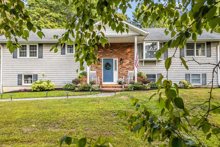 Property Photo: 37 Sherbrooke Avenue ME 04240