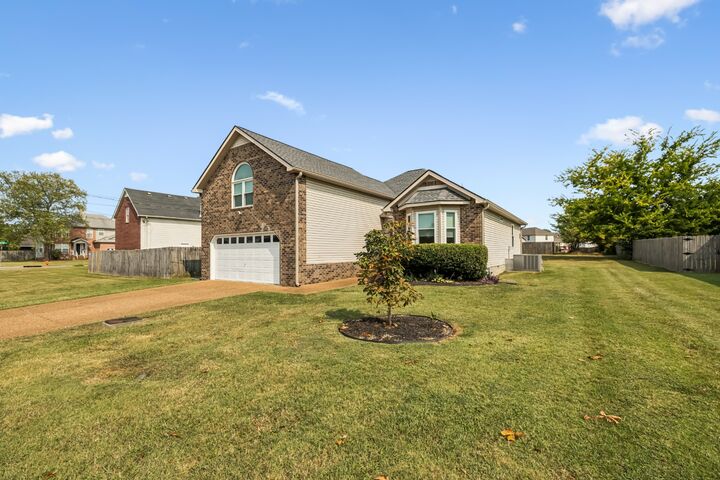 Property Photo:  5313 Sunnyvale Dr  TN 37013 