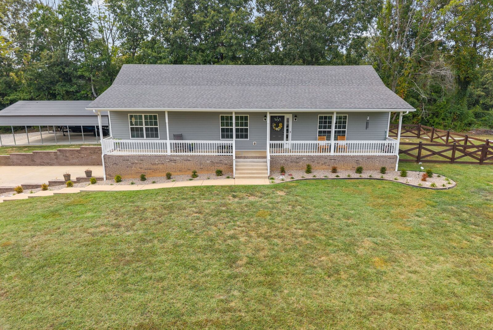 Property Photo: 112 Shepherds Rd TN 37079