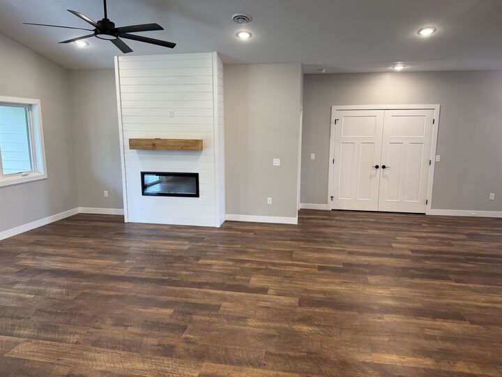 Property Photo:  1509 Regency Circle North  NE 68701 
