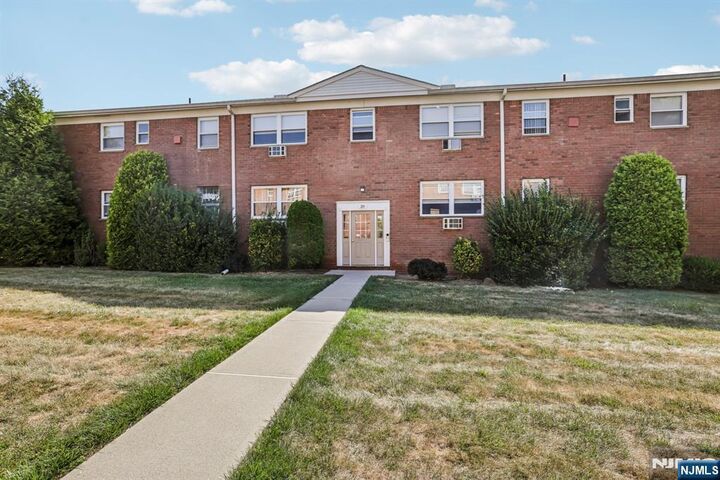 28 Knox Terrace 2B  Wayne NJ 07470 photo