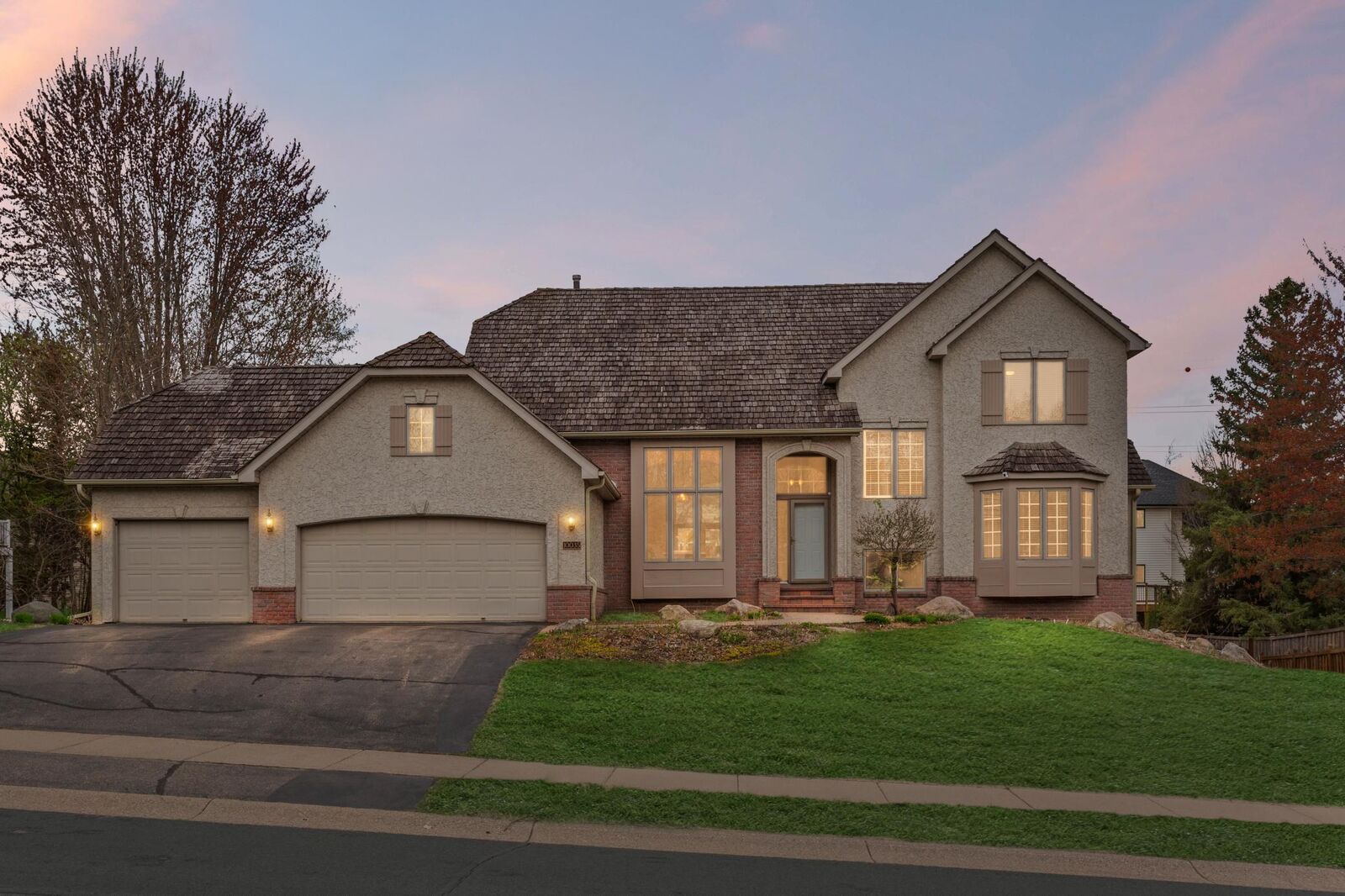 Property Photo: 10035 Gristmill Ridge MN 55347