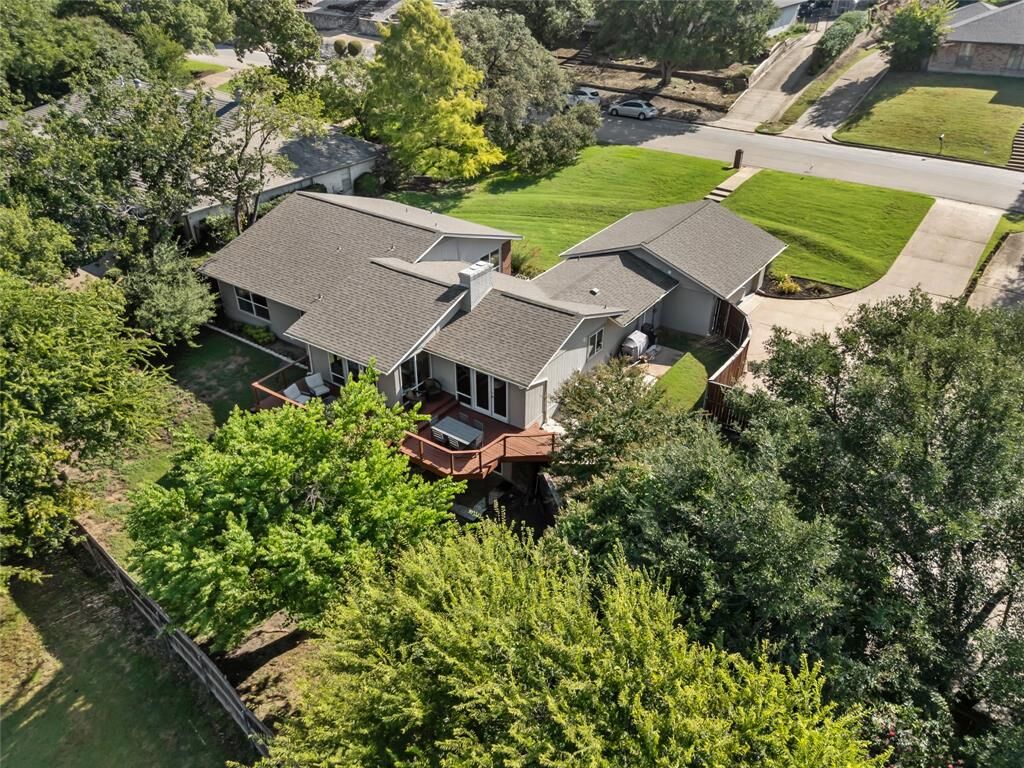 Property Photo:  16 Bounty Road W  TX 76132 