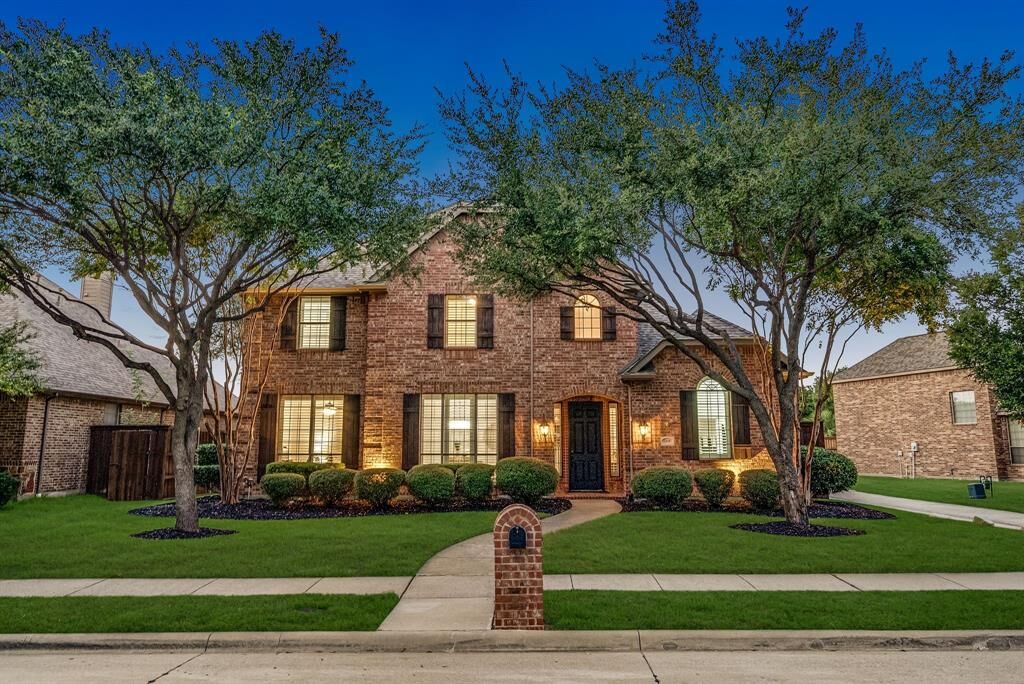 Property Photo: 1418 Aubrey Lane TX 75033