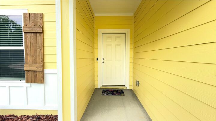 Property Photo: 404 Seville Street AR 72761