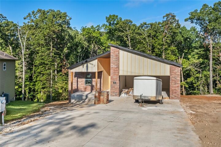 Property Photo:  19 Dumfries Lane  AR 72715 