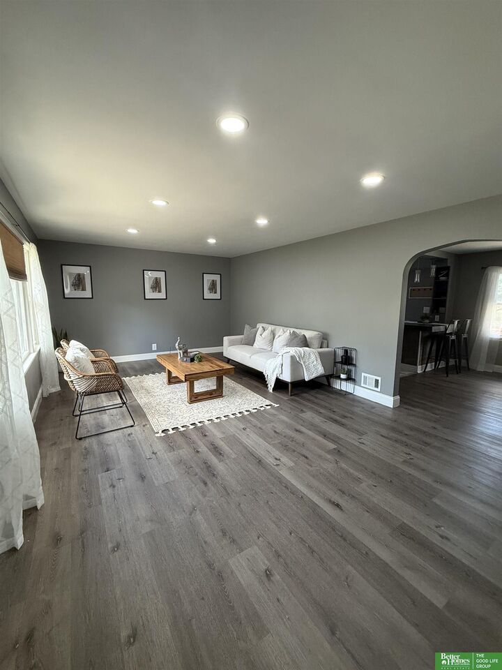 Property Photo:  4317 S 37th Street  NE 68107 