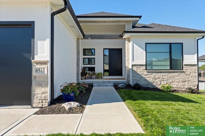 Property Photo: 6518 S 208th Avenue NE 68022