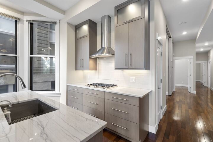 Property Photo: 132 Boylston Street 3 MA 02116