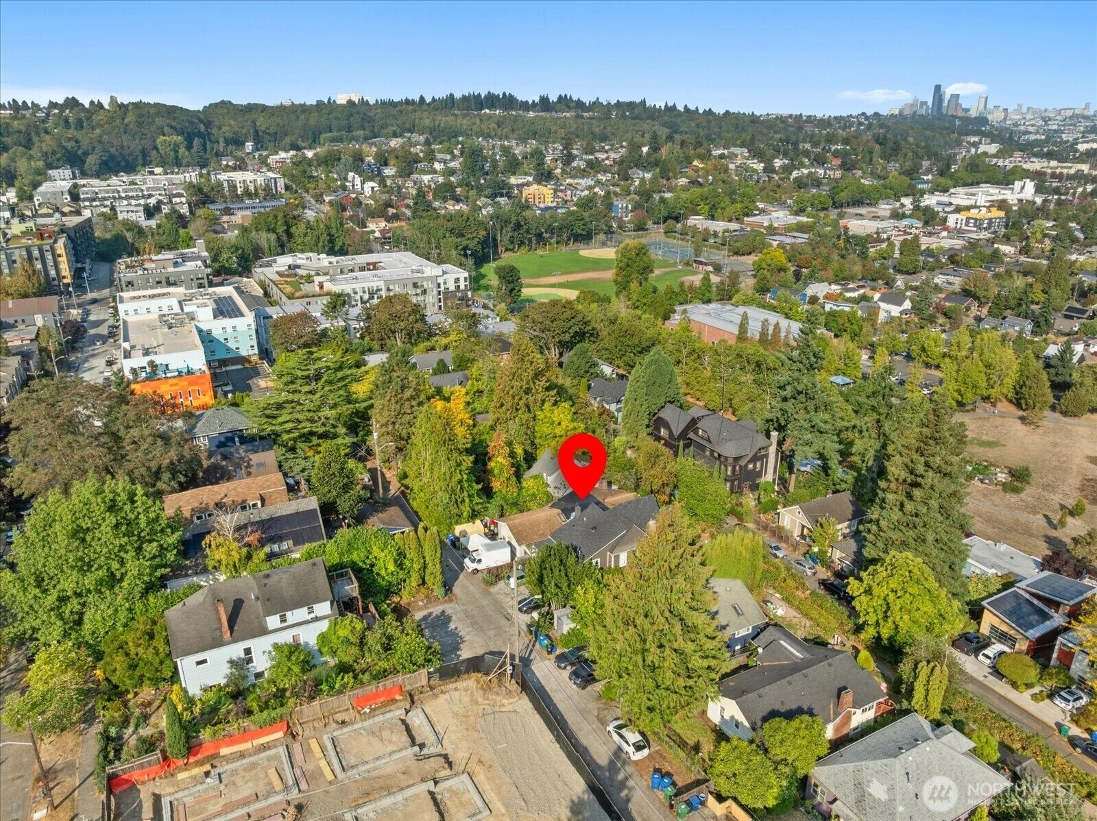 Property Photo: 3925 S Americus Street WA 98118