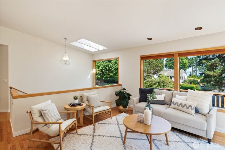 Property Photo: 20 Seaview Court 1 WA 98468