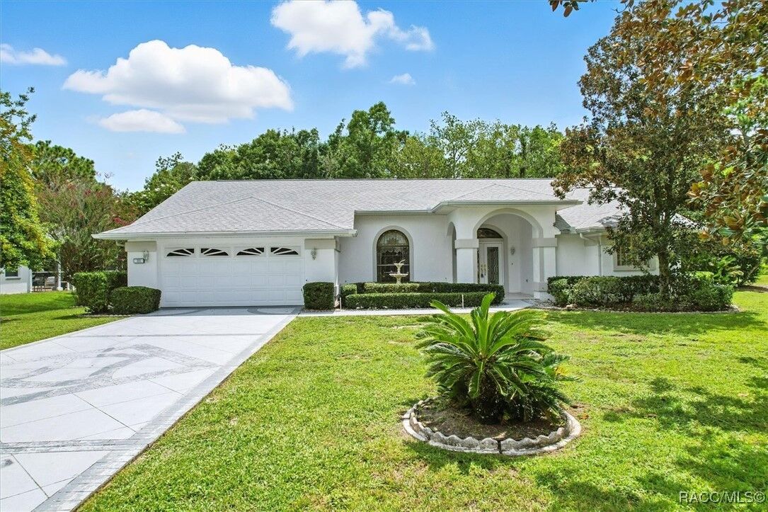 Property Photo:  111 Douglas Street  FL 34446 