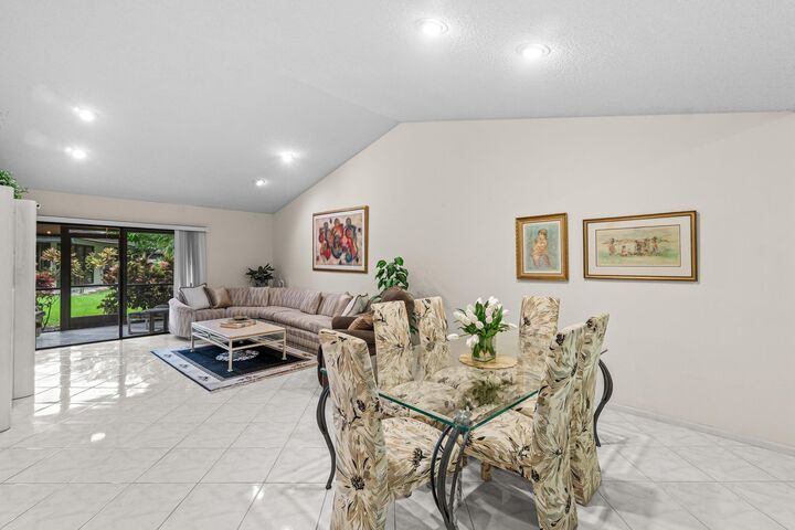 Property Photo:  10059 Laurelwood Place  FL 33437 