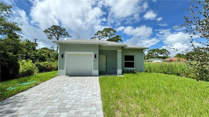 Property Photo:  6215 4th Lane  FL 32968 