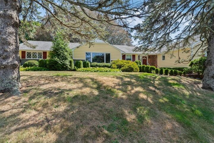 26 Westwood Drive  Portsmouth RI 02871 photo