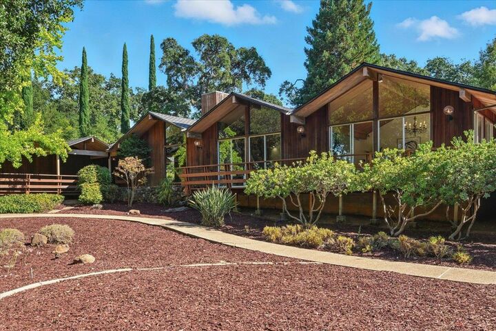 14582 Horseshoe Drive  Saratoga CA 95070 photo