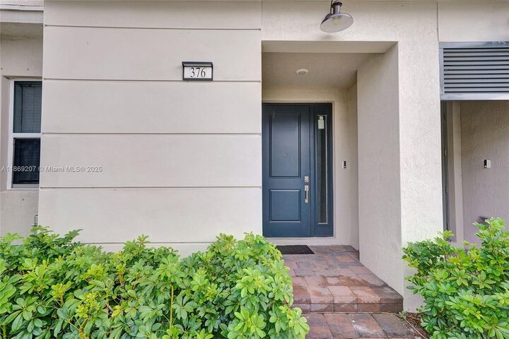 Property Photo: 376 NW 8th Ct FL 33060