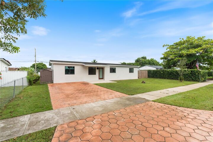 Property Photo: 13801 Monroe St FL 33176