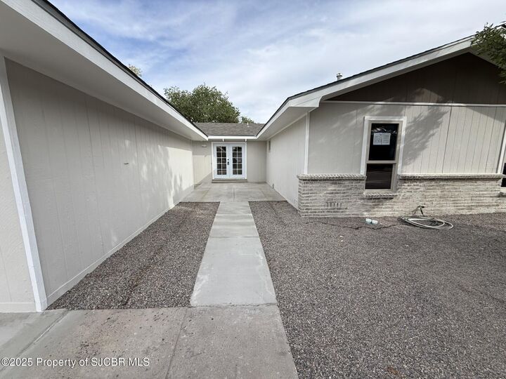 Property Photo: 2900 Northwood Drive NM 87401