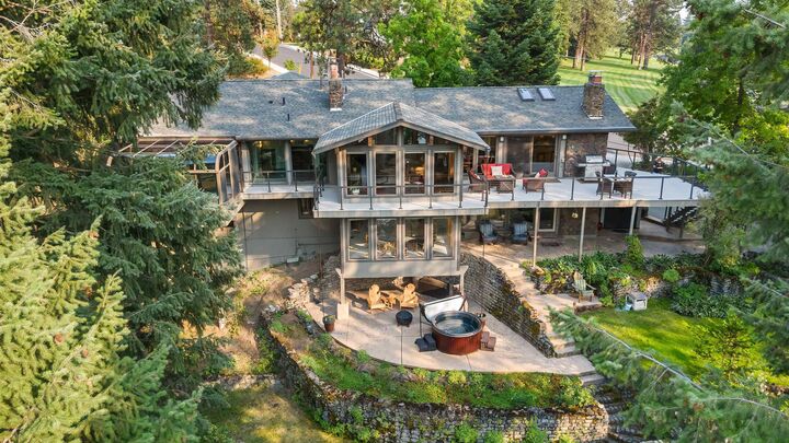 Property Photo:  3431 N Columbia Cir  WA 99205 