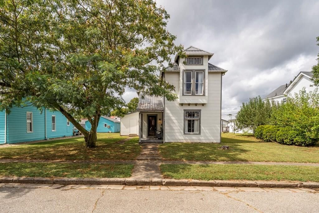 Property Photo:  411 Walnut Street  OH 45690 