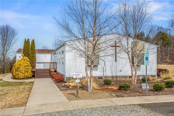 Property Photo:  1255 Mountain View Road  NC 27021 