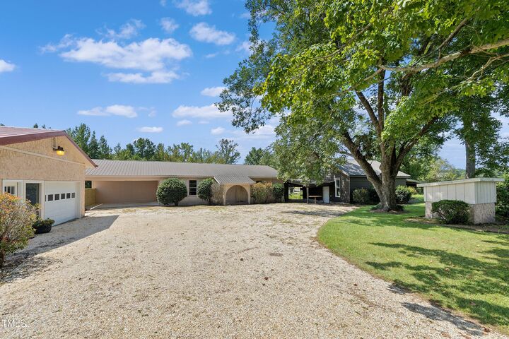 Property Photo: 1507 Stricklands Crossroads Road NC 27524