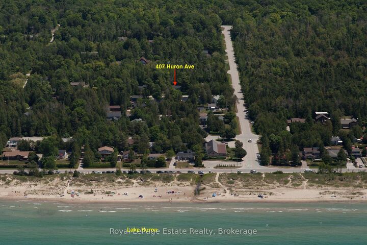 Property Photo:  407 Huron Avenue  ON N0H 2G0 