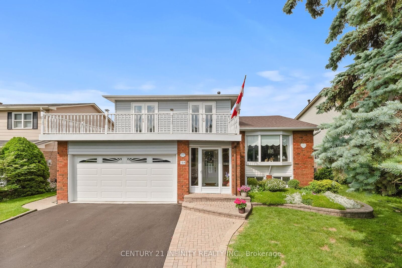 Photo de la propriété: 104 Frost Drive ON L1P 1C9