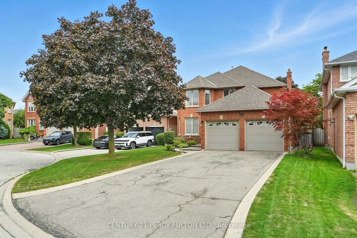 1334 Beauty Bush Court  Mississauga ON L5V 1K4 photo
