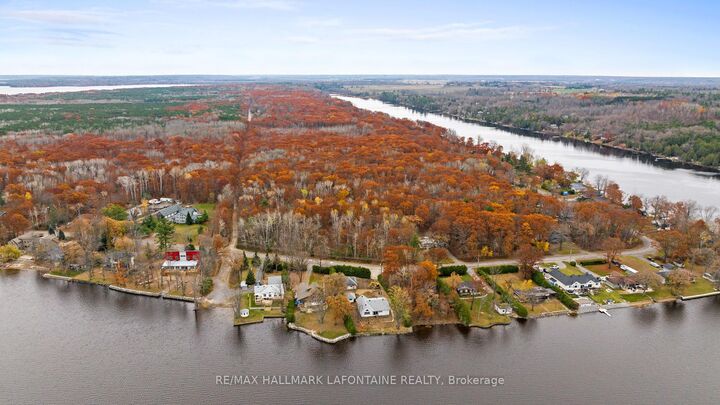 Property Photo:  881 Bayview Drive  ON K0A 3M0 