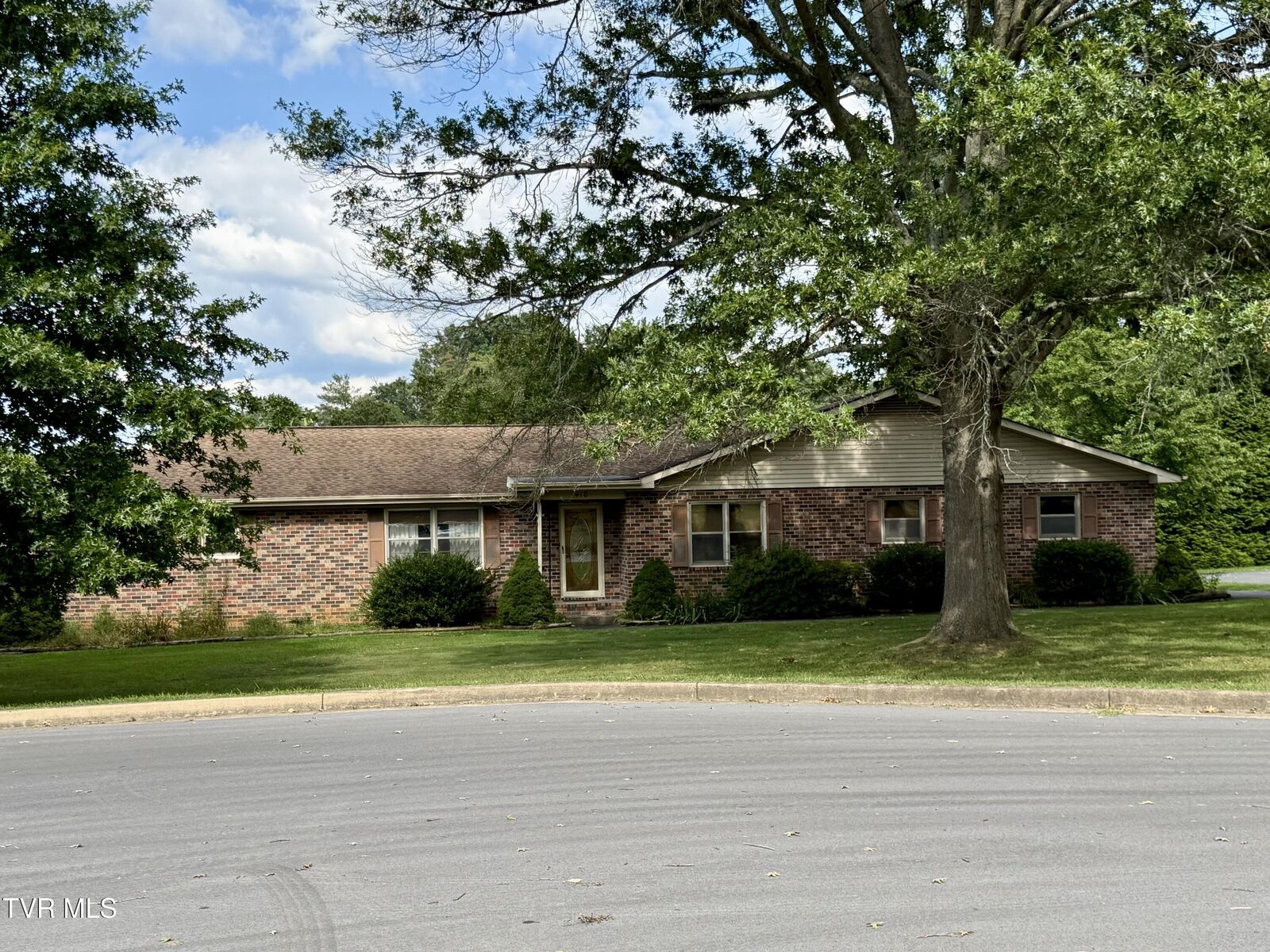 Property Photo: 410 Elm Lane TN 37604