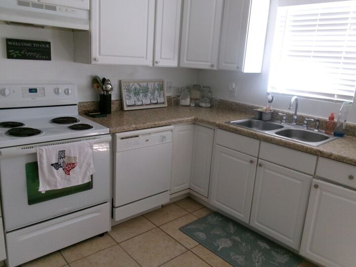 Property Photo:  208 Bullard St A + B  GA 31639 