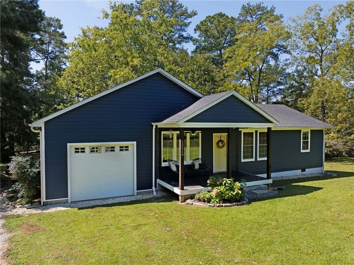 Property Photo: 15516 Gayle Way VA 23314