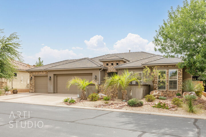 Property Photo: 1697 W Bonita Bay Dr UT 84790