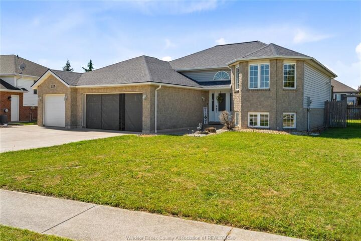 Photo de la propriété: 217 Grandview Boulevard ON N0R 1A0