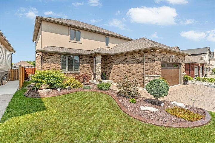 Photo de la propriété: 202 Summer Street ON N8L 0G6