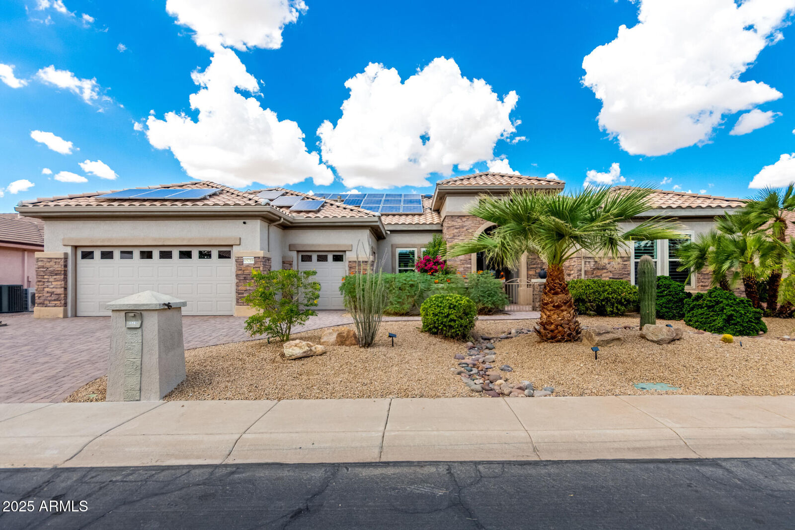 Property Photo: 15216 W Wildfire Drive AZ 85374